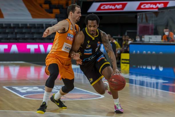 体系奠定基 体系奠定基