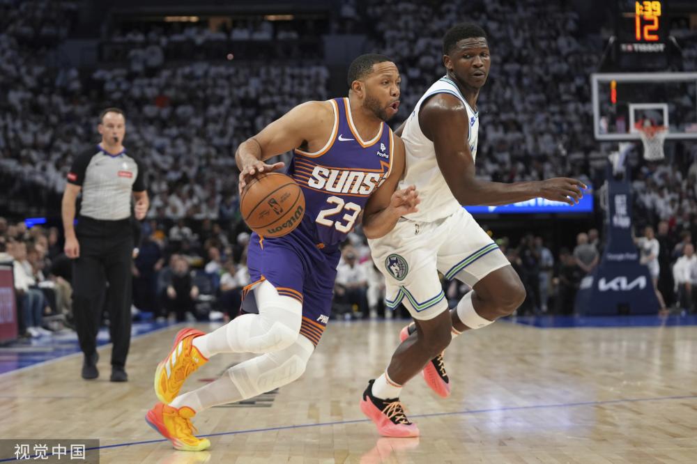 枢纽位置的 枢纽位置的