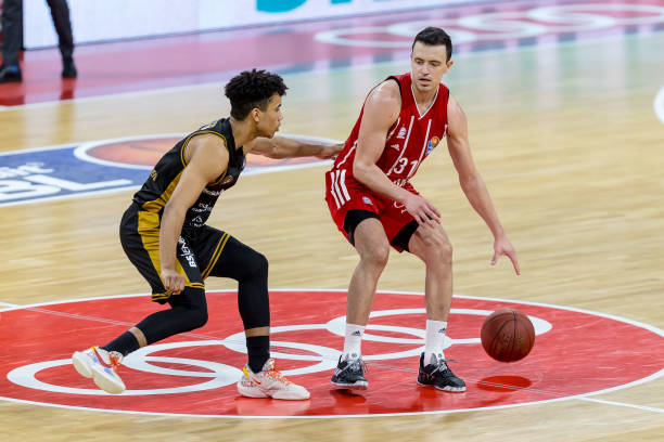 例在社区引 例在社区引